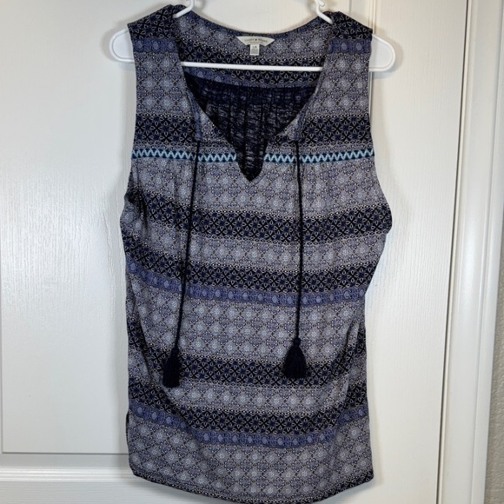 Lucky Brand Floral Front Tassel Navy Blue Sleeveless Blouse Size Large EUC #5677